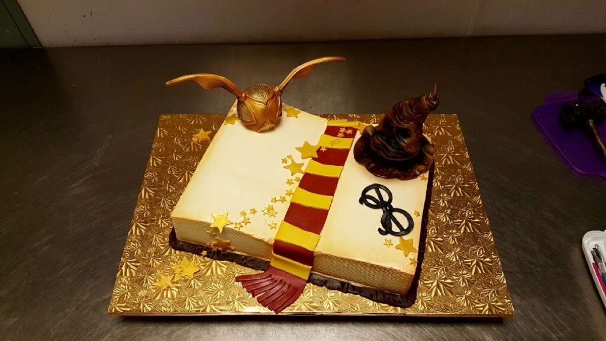 Christine's Cakes & Pastries - Harry Potter Theme Cake#3