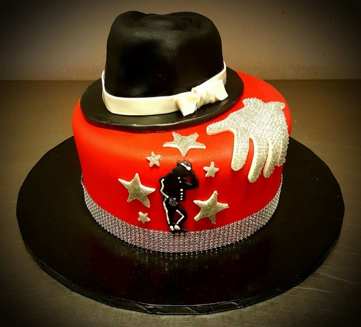 Christine's Cakes & Pastries - Michael Jackson Theme
