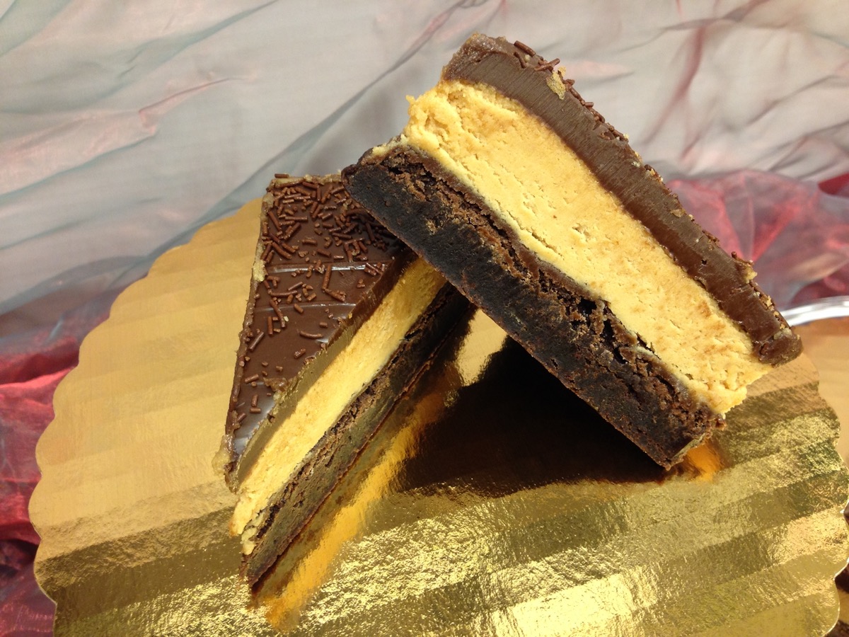 Christine's Cakes & Pastries - Peanutbutter brownies_2