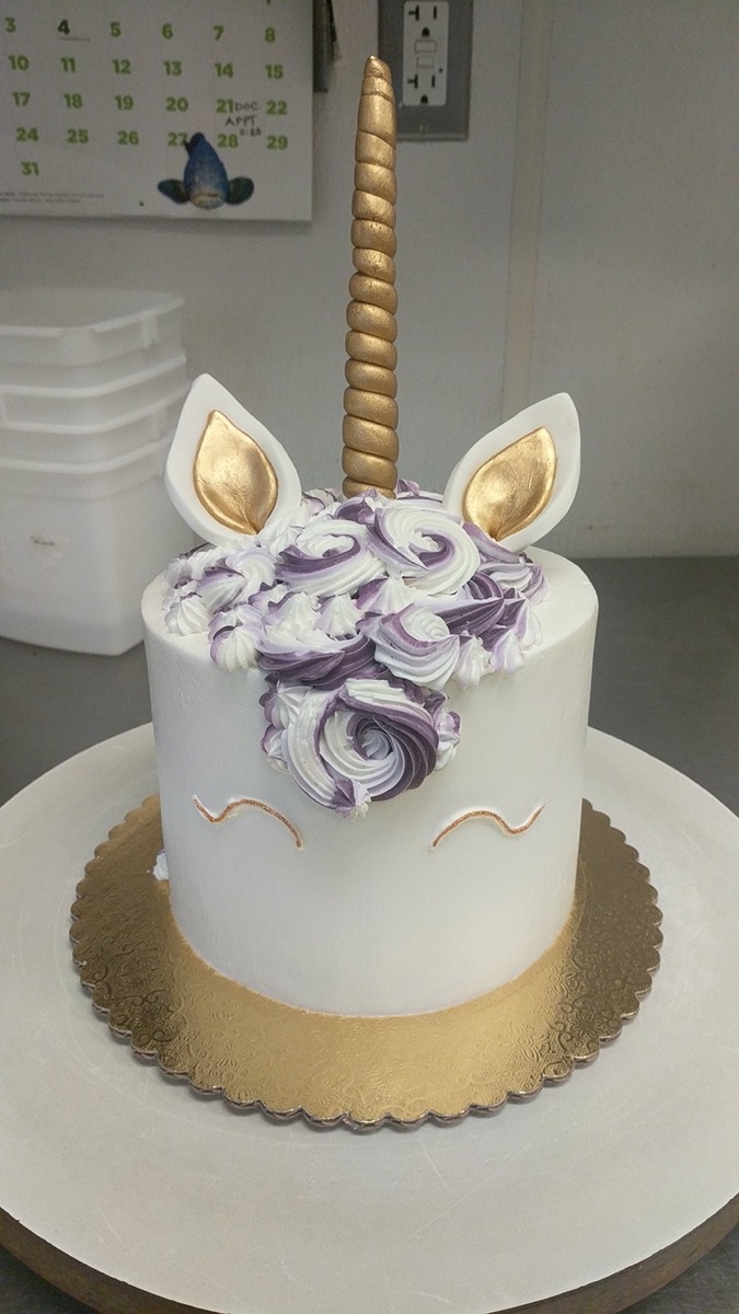 Christine's Cakes & Pastries - Unicorn Cake#2