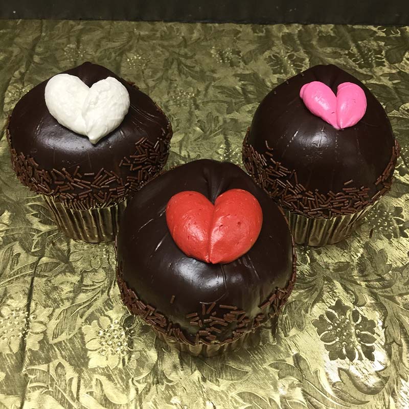 Poured Chocolate Cupcakes with Buttercream Heart