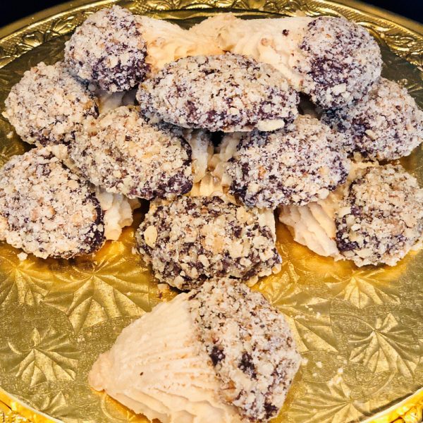 Christine's Cakes & Pastries - Bear Claw Cookies