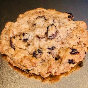 Christine's Cakes & Pastries - Oatmeal Raisin Cookie