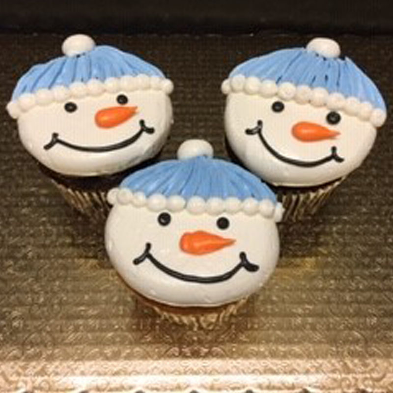 Christine's Cakes & Pastries - Snowman Cupcakes